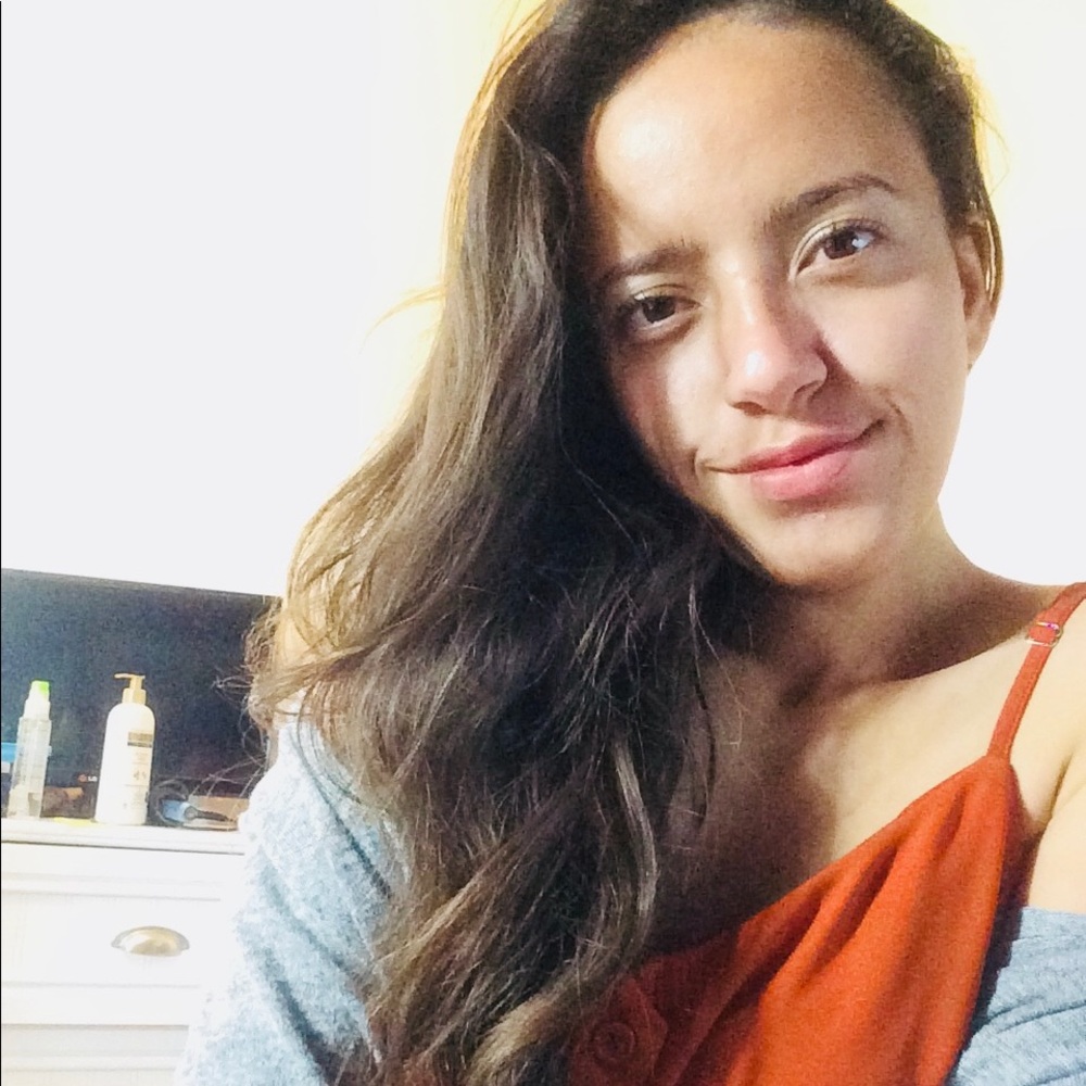 Meet your Posher, Lesli